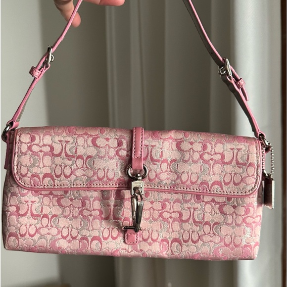 Coach Handbags - Coach rare vintage baby pink & metallic Hampton bag.
